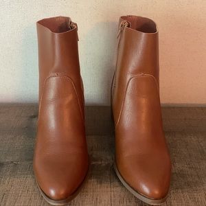 Universal Thread Boots